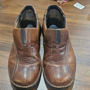 Clarks Men's Brown Leather Slip-On Loafers